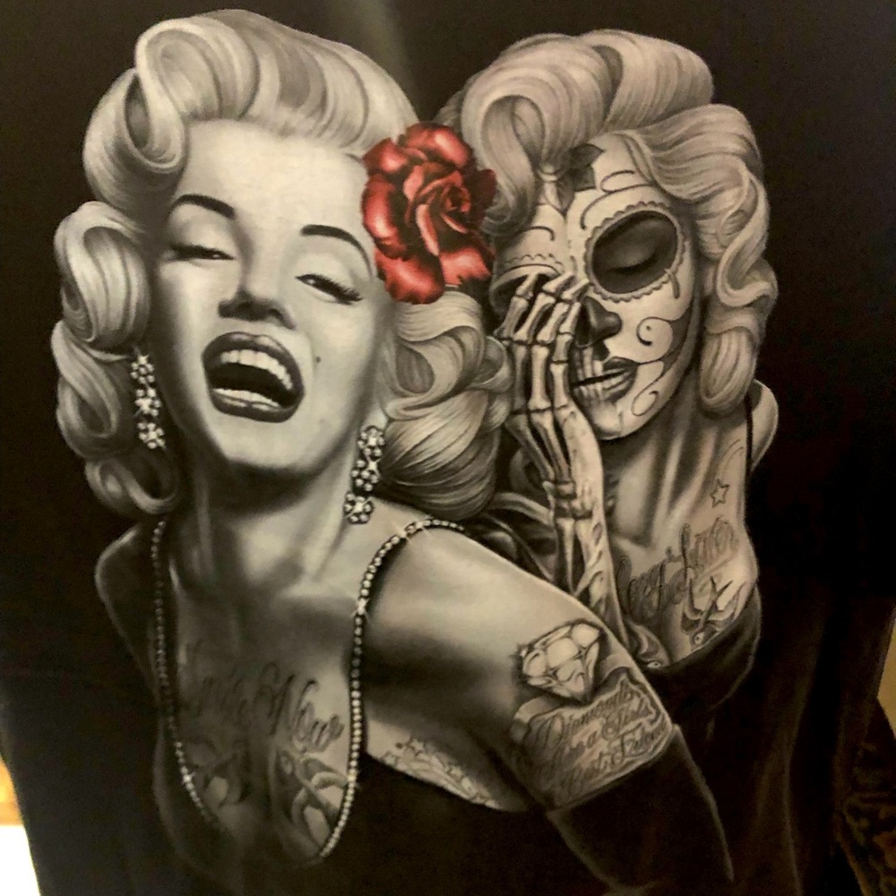 Marilyn Monroe Day of The Dead Shirt. NEW , BUT DOES NOT COME WITH TAGS